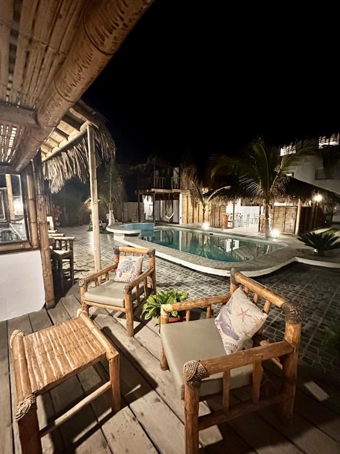 לוס אורגנוס Hotel Puerto Antiguo מראה חיצוני תמונה