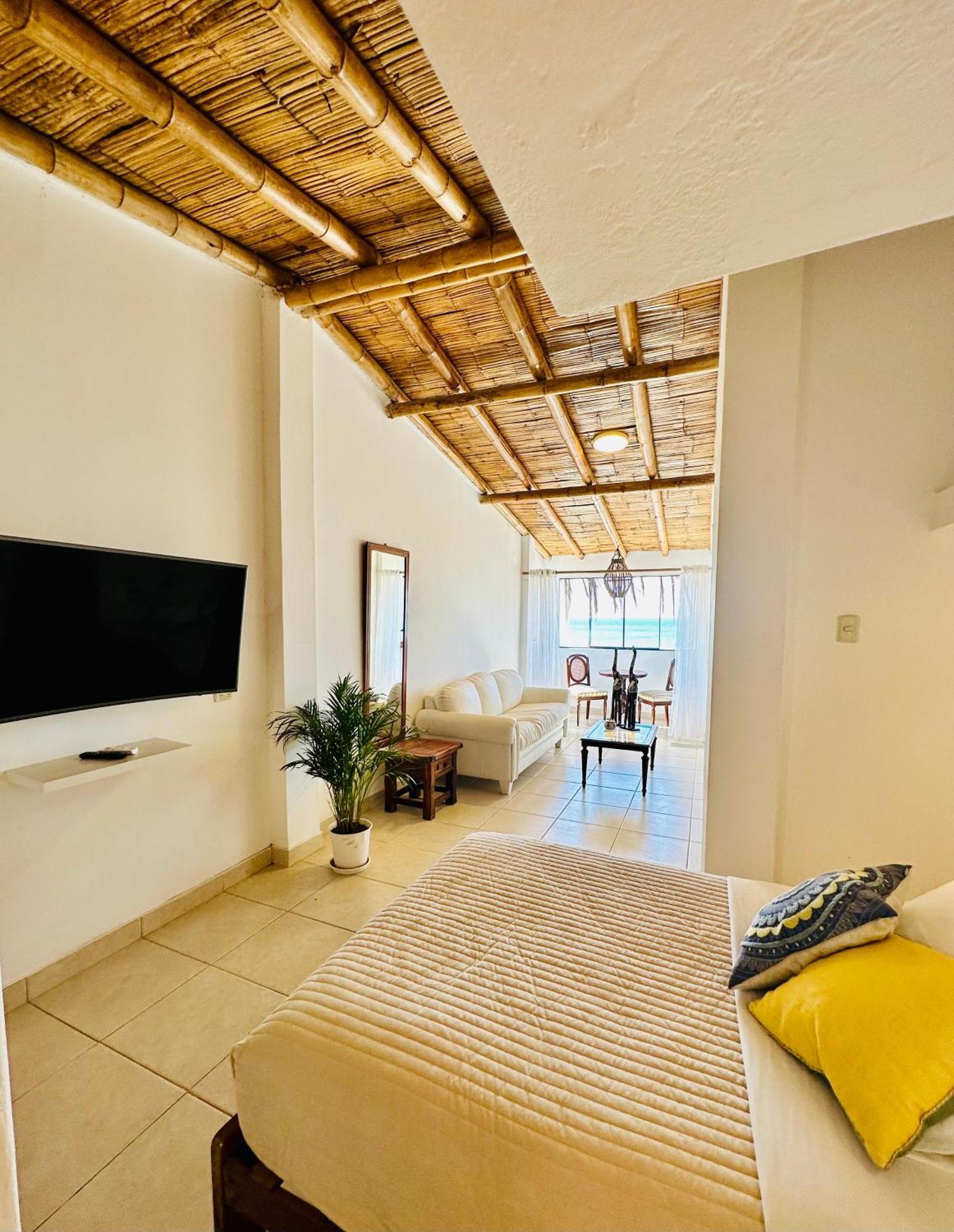 לוס אורגנוס Hotel Puerto Antiguo מראה חיצוני תמונה