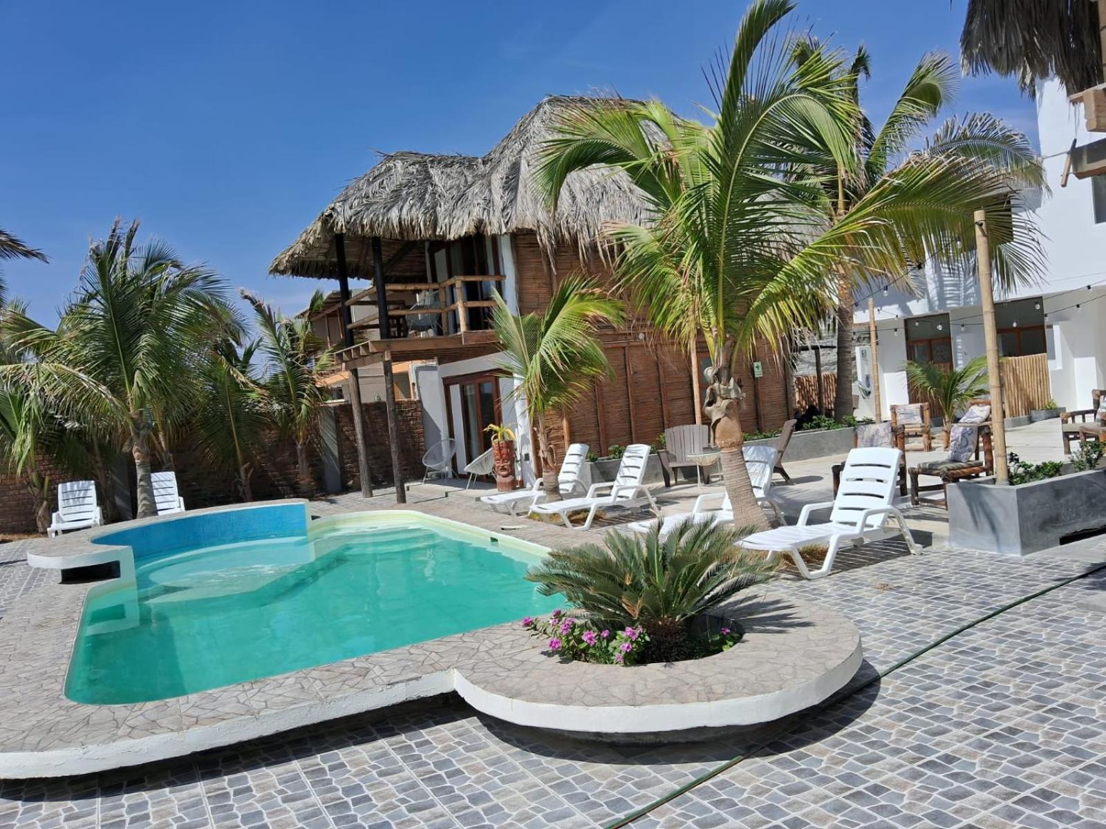 לוס אורגנוס Hotel Puerto Antiguo מראה חיצוני תמונה
