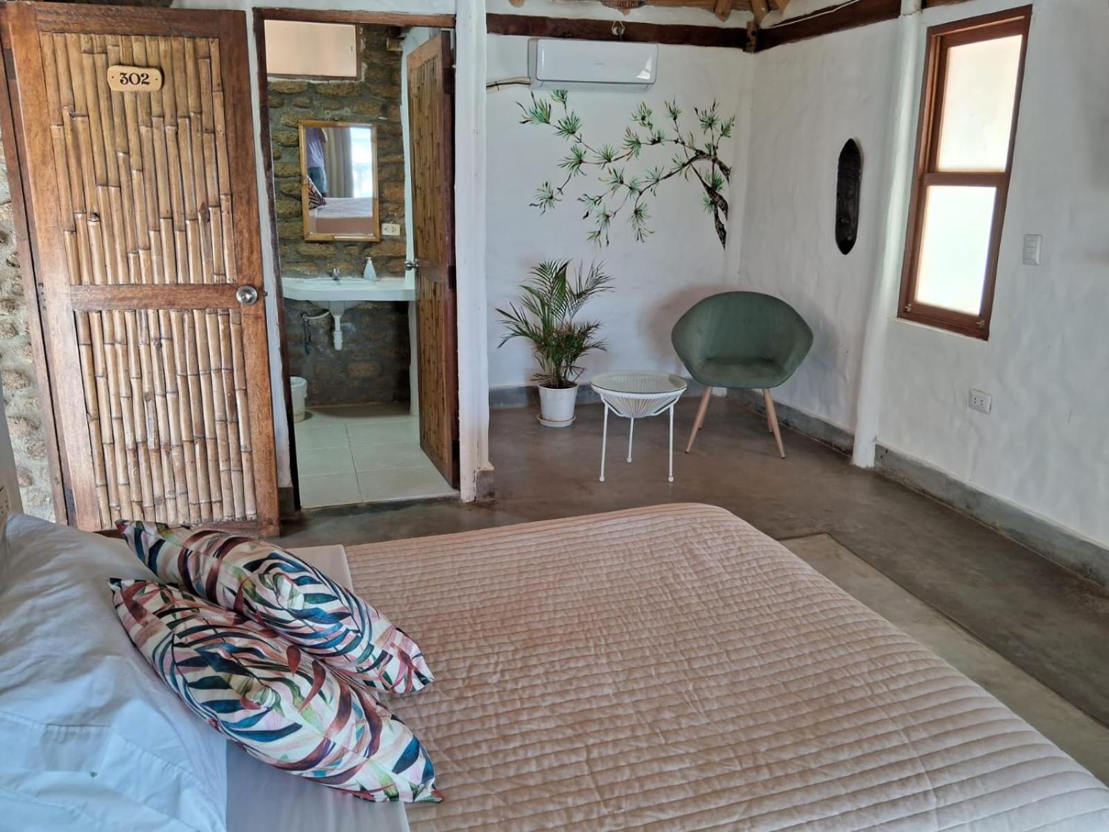 לוס אורגנוס Hotel Puerto Antiguo מראה חיצוני תמונה