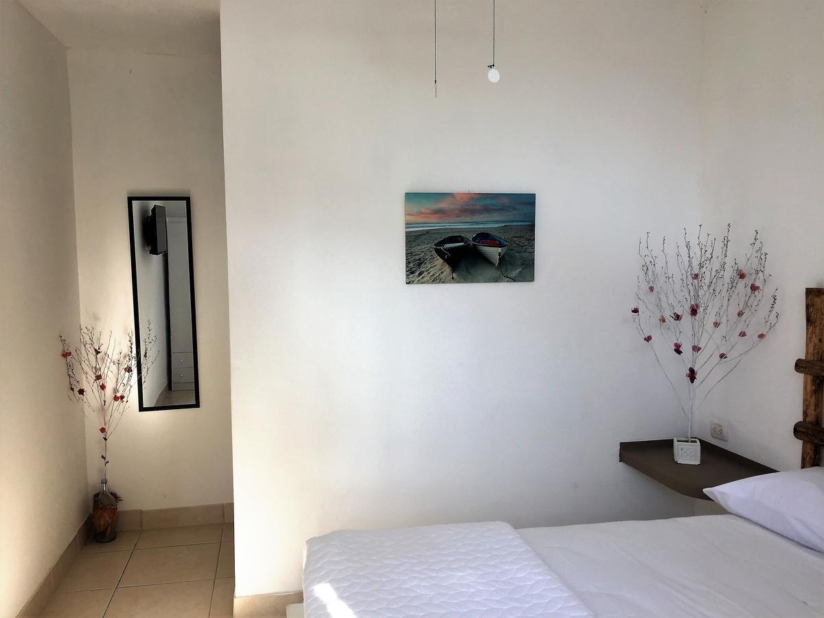 לוס אורגנוס Hotel Puerto Antiguo מראה חיצוני תמונה