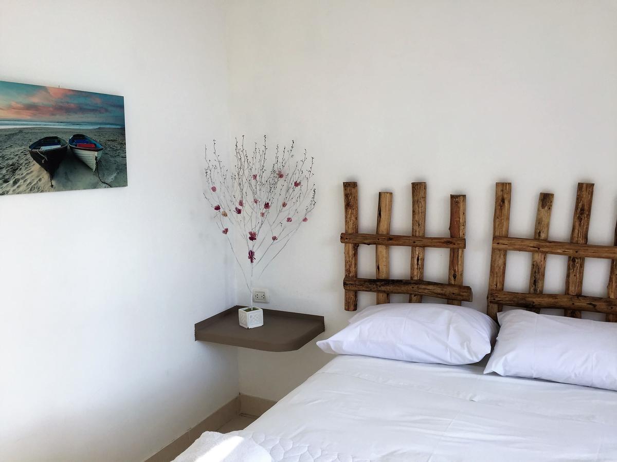 לוס אורגנוס Hotel Puerto Antiguo מראה חיצוני תמונה