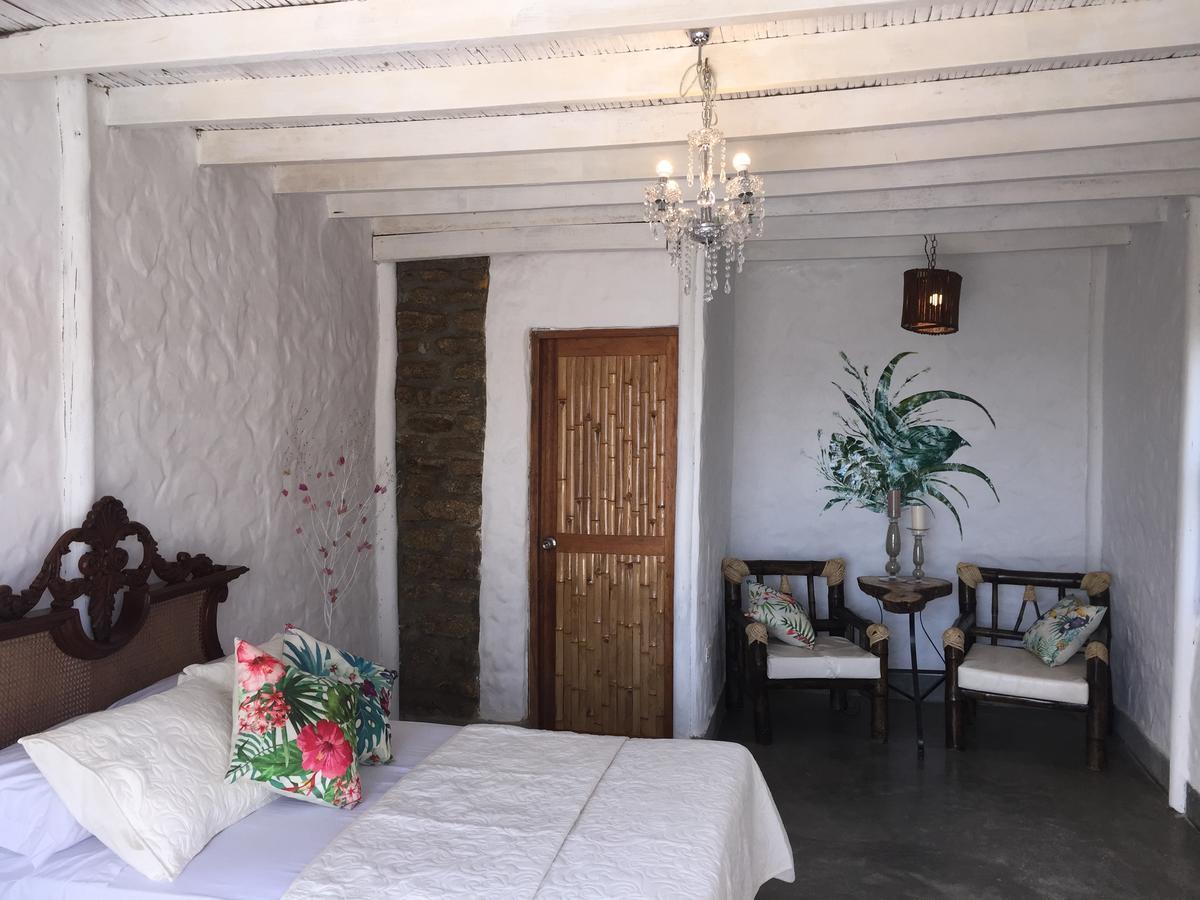 לוס אורגנוס Hotel Puerto Antiguo מראה חיצוני תמונה
